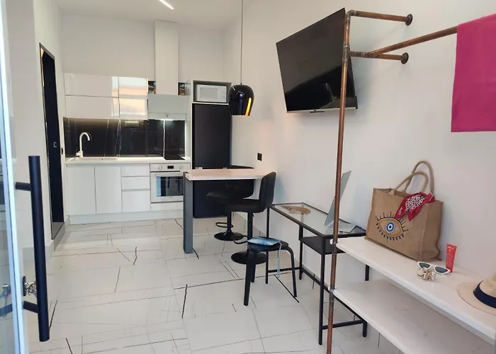Mariu Mini With Garden Apartment *